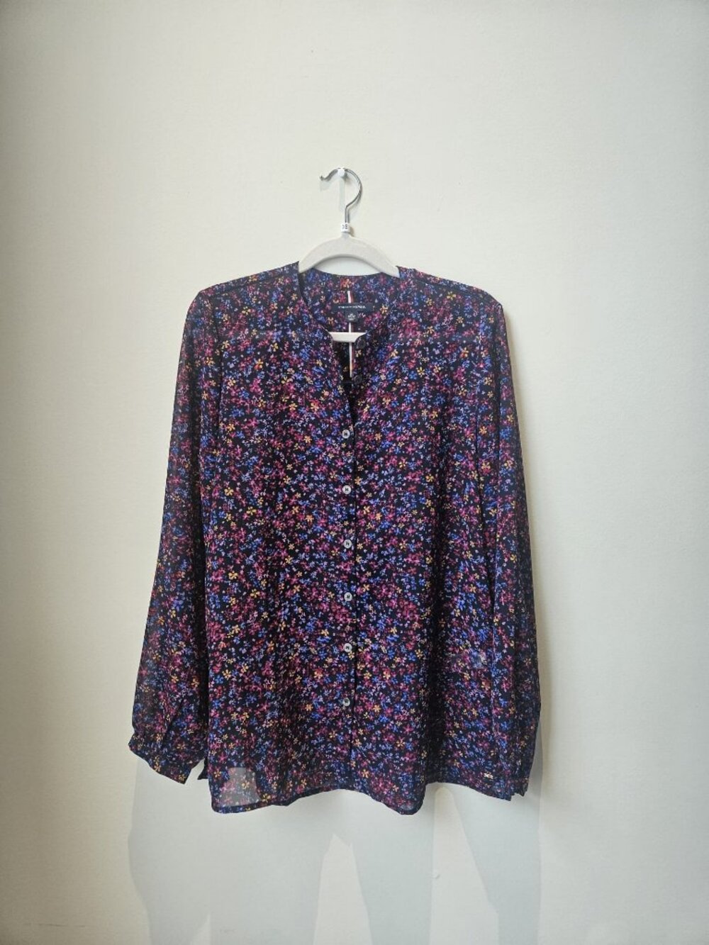TOMMY HILFIGER Women's Floral Button-Front Blouse - XS